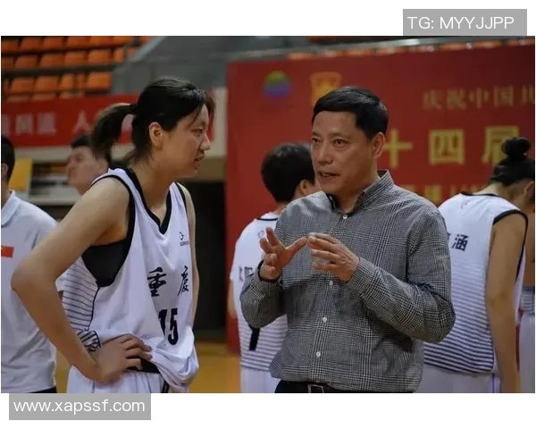 重庆篮球队在篮球团队协作排行榜中荣获第七名展现出色团队精神与实力