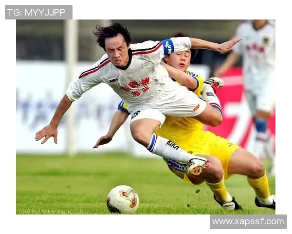 中国最矮足球明星的传奇人生与奋斗历程揭秘