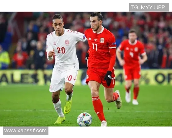 小龙足球明星究竟是谁引发了众多球迷的热议与关注