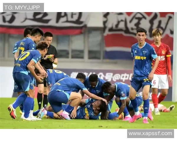 南京足球队在城市联赛中的状态分析与表现评估